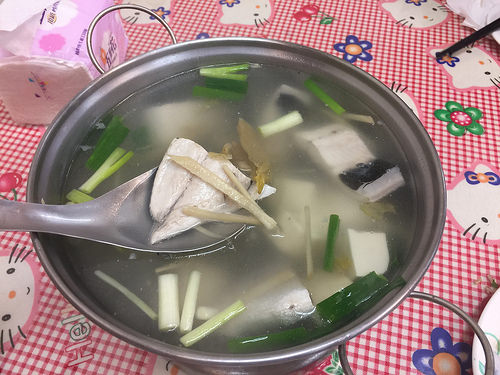 【食記】板橋江子翠站/大同街。大同口海鮮店~超平價快炒店