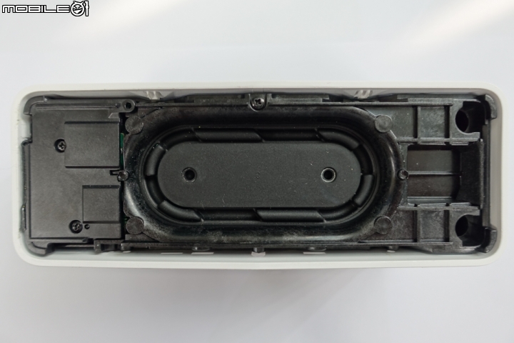 【開箱】LG Music Flow P5 藍牙揚聲器