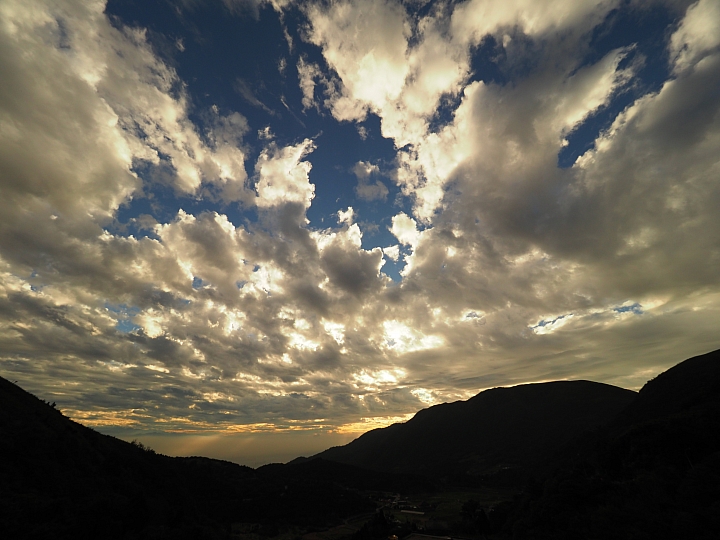 樹立難以超越的標準 Olympus OM-D E-M1 MarkII