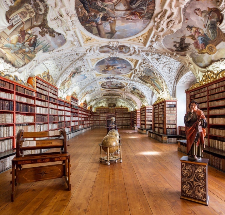 ［藝術分享］Europe's ancient buildings in addition to the church