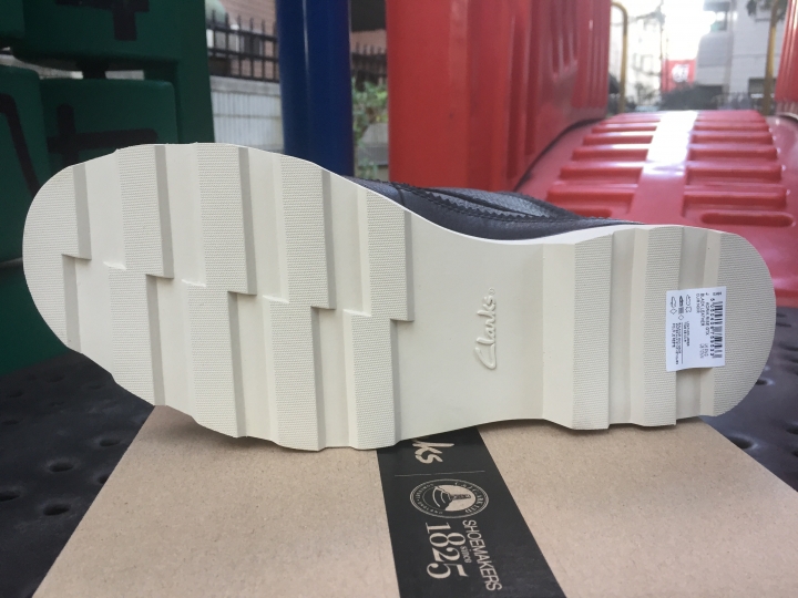 【開箱】 Clarks Korik Rise GTX GORE-TEX® 防水靴 分享