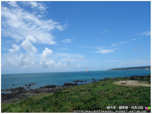 【無料景點】來「北海岸遊憩探索館」乘海破浪、生態探險吧!! (北海岸半日遊~石門婚紗廣場、富貴角燈塔、季節限定老梅綠石槽)