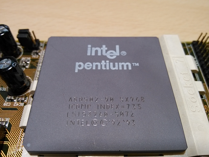 請問這一些東西有保存價值嗎? 老舊主機板 cpu