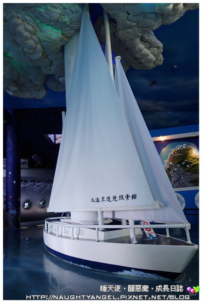 【無料景點】來「北海岸遊憩探索館」乘海破浪、生態探險吧!! (北海岸半日遊~石門婚紗廣場、富貴角燈塔、季節限定老梅綠石槽)