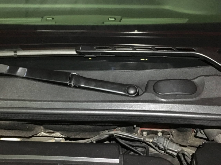 AUDI A3 更換避震器防塵套與傳動軸防塵套( Golf V GTI 也適用)