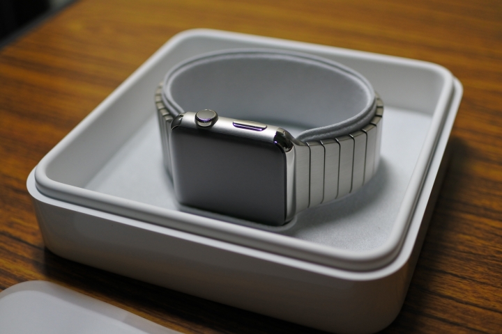 【開箱文】一代 Apple Watch 不鏽鋼錶殼搭配錶鏈帶