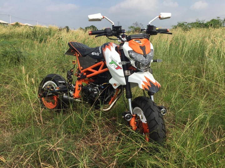 快上市了小檔車BENELLI NAKE-TNT135 國外改裝展
