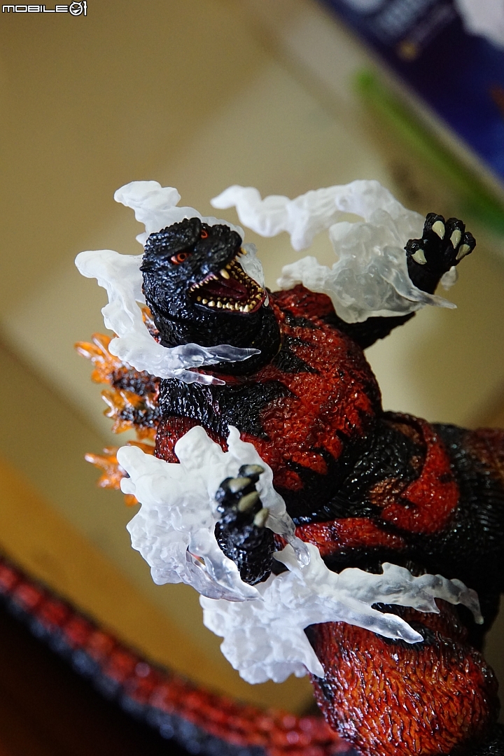 S.H.MonsterArts 高溫紅蓮哥吉拉 開盒