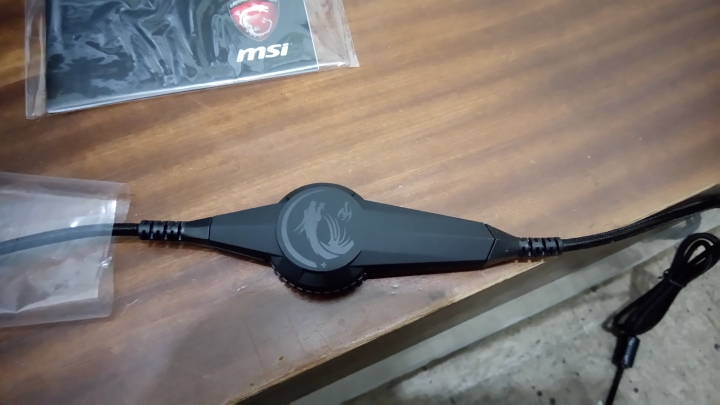 微星D502電競耳機 - 就要讓你聽見與眾不同