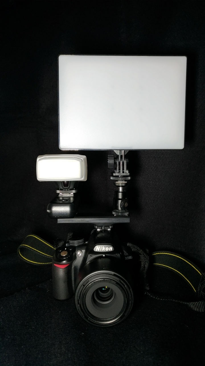 AIR之名 輕薄高亮度持續燈【YONGNUO YN-300 AIR】