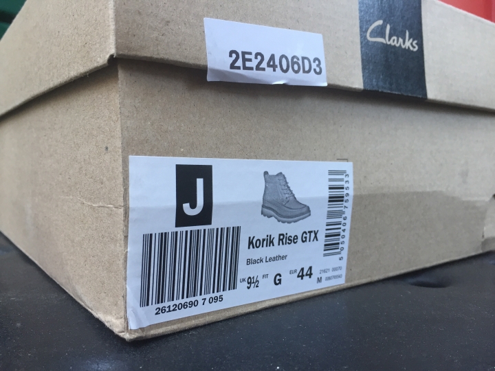 【開箱】 Clarks Korik Rise GTX GORE-TEX® 防水靴 分享