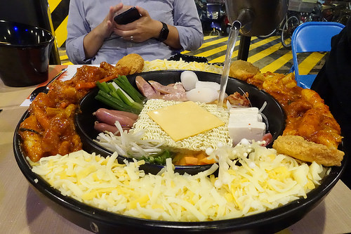 【食記】板橋捷運府中站。Omaya春川炒雞(板橋店)