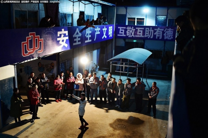 塔吉克姑娘嫁中國大陸民工工地上當“洋媳婦”