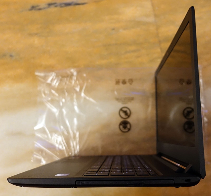 Lenovo ideapad 110-15ISK筆記型電腦開箱拆機