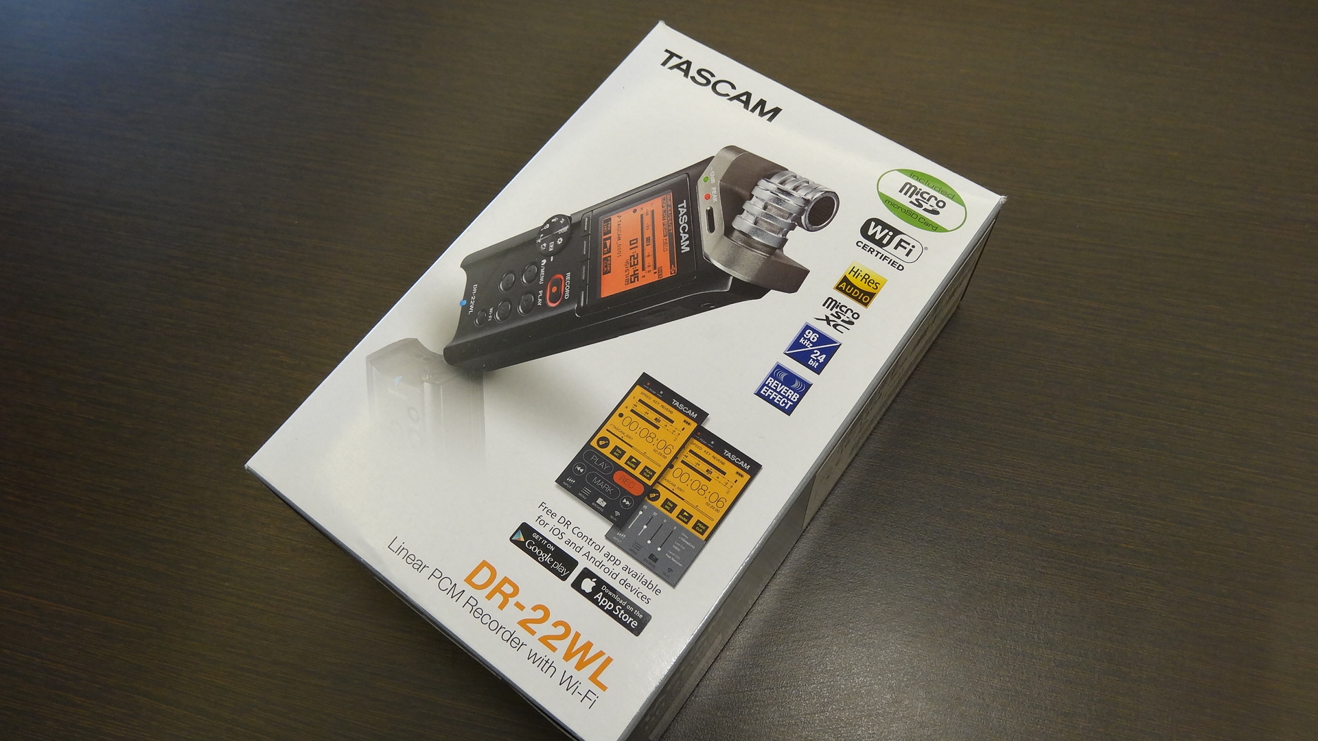 [開箱]TASCAM DR-22WL 線性PCM錄音機 (支援WIFI)