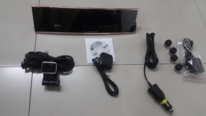 [美機分享開箱]FLYONE RM06前後1080P雙鏡行車紀錄器