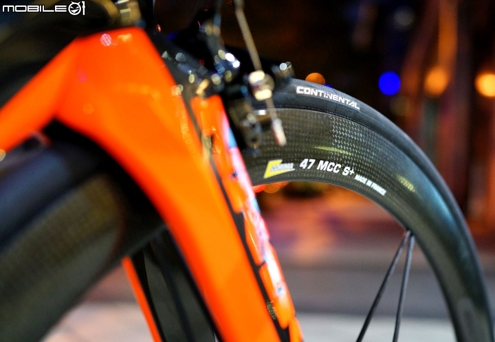 義大利CIPOLLINI NK1K 配上CORIMA 47 MCC