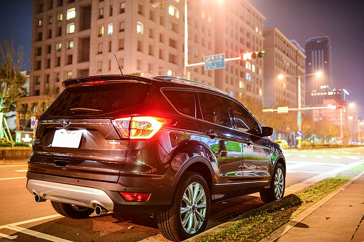 Kuga TDCi 7T 6000km 心得 (增加女王示範圖和油耗資訊)