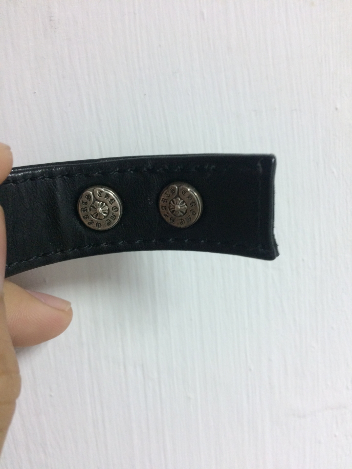 求驗 Chrome hearts leather bracelet 皮手環
