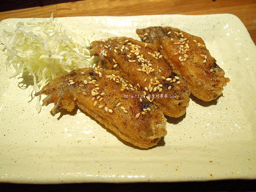 [食記] 台北 中山 風來坊串串 居酒屋- 大阪串炸、名古屋手羽、九州土雞水炊鍋，不用出國也能吃得到的日本味（近民權西＆中山國小站）