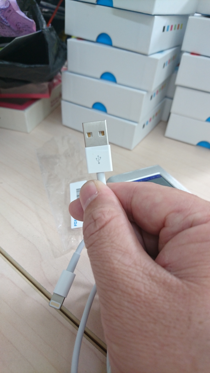 "凡事別只看表面"...9487老司機與那些號稱是iPhone原廠傳輸線之偷懶版測試報告