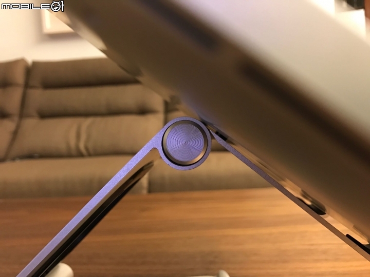 「開箱」Apex Stand 鋁合金折疊筆電架