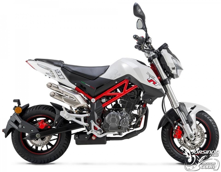 快上市了小檔車BENELLI NAKE-TNT135 國外改裝展