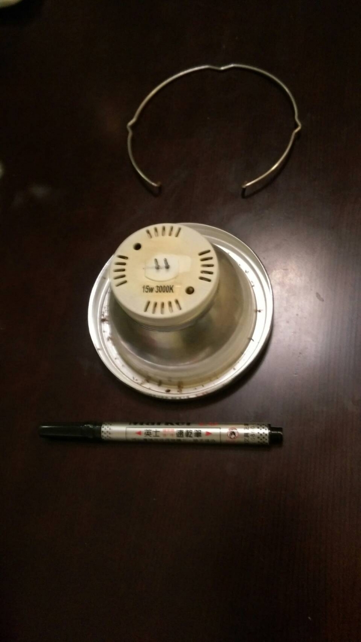 請問這種燈泡那裡買？