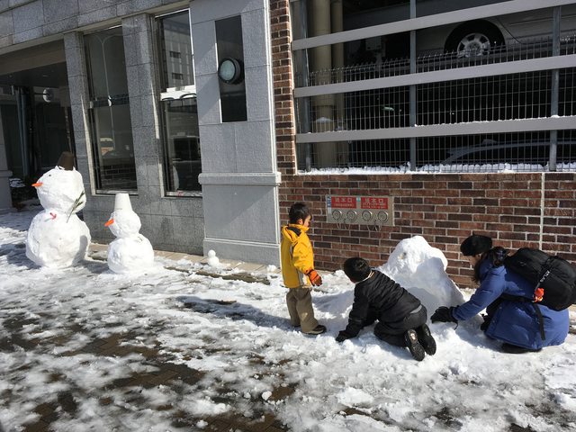 「京都景點」--雪化妝 金閣寺 ＋ 排隊名店魏飯夷堂