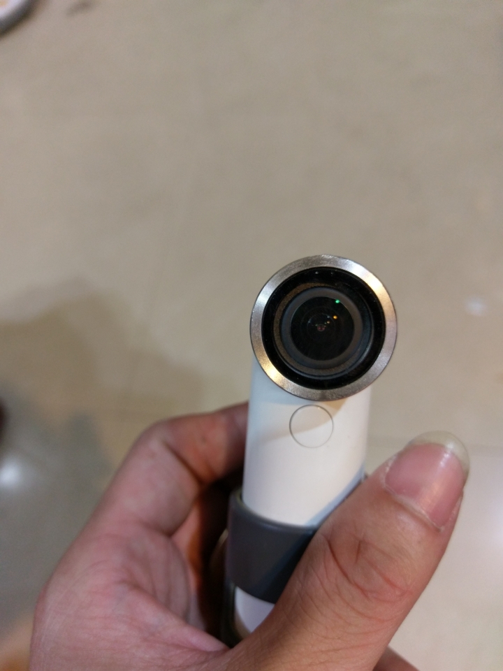 HTC RE裝原廠單車桿固定器斷裂摔到算人損嗎....