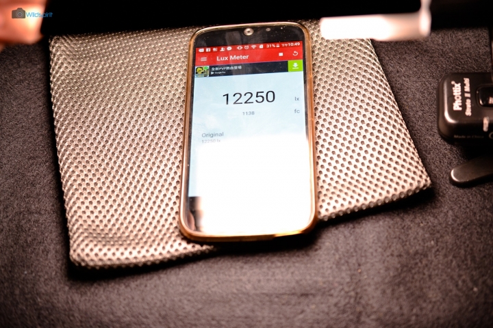 AIR之名 輕薄高亮度持續燈【YONGNUO YN-300 AIR】