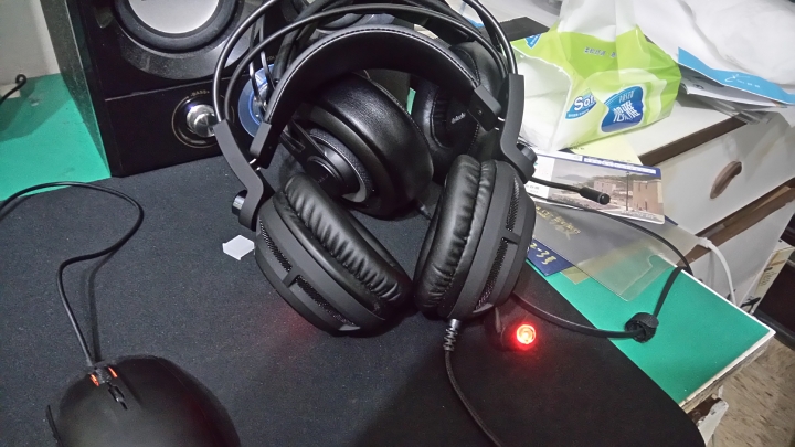 微星D502電競耳機 - 就要讓你聽見與眾不同