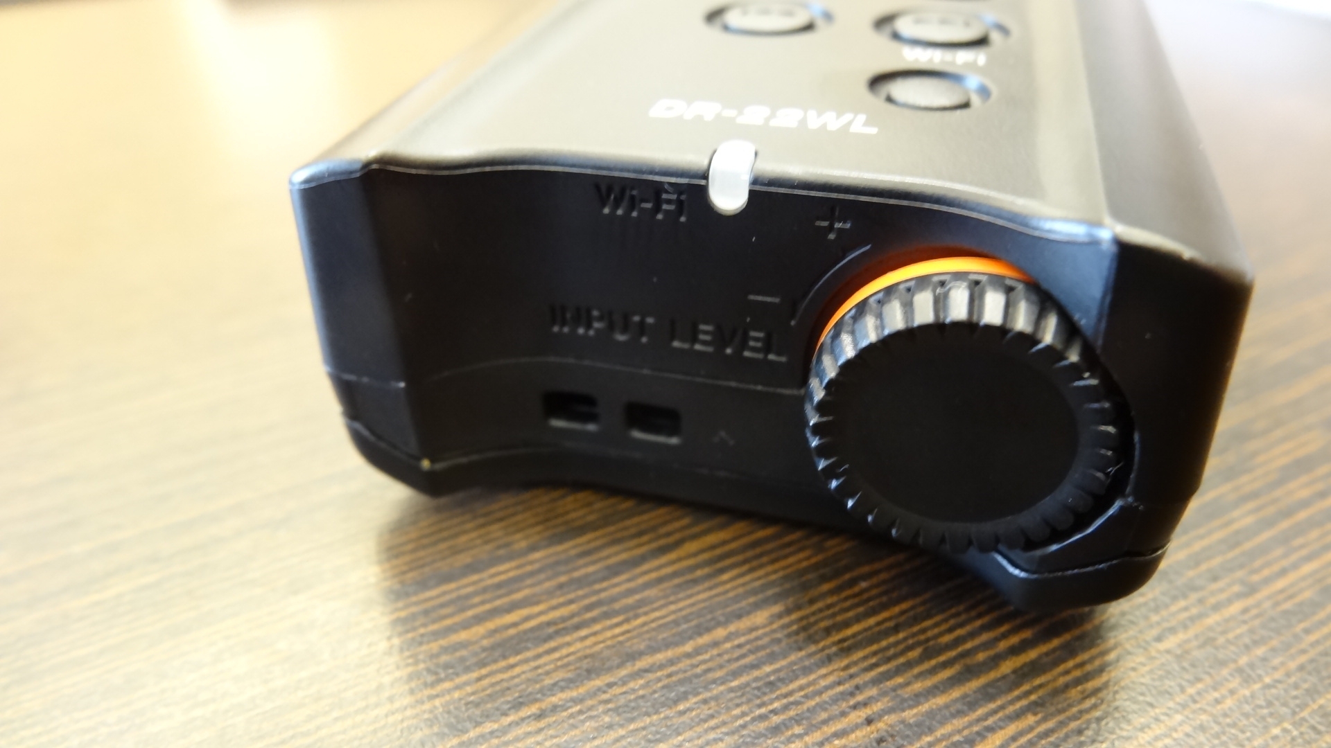 [開箱]TASCAM DR-22WL 線性PCM錄音機 (支援WIFI)