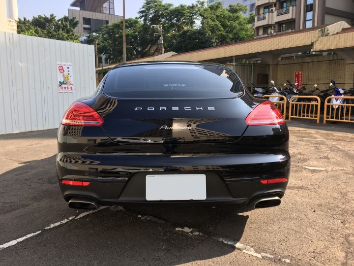 舊Panamera Edition (V6 3.6) vs 6GC (640i)