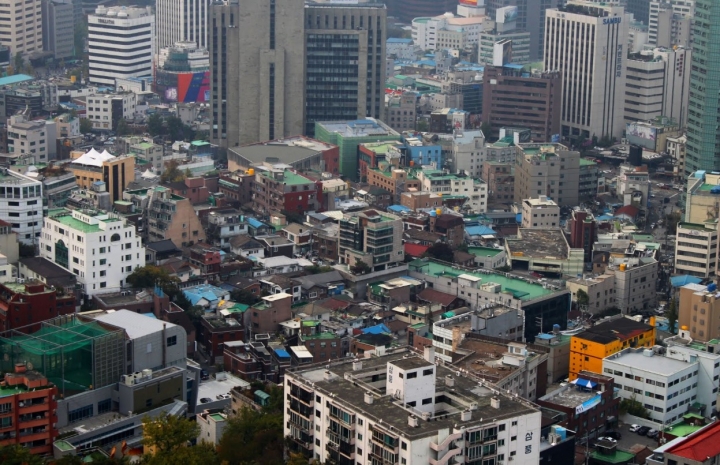 五個東亞地區大城市住宅區街景，來猜猜哪個是三重?