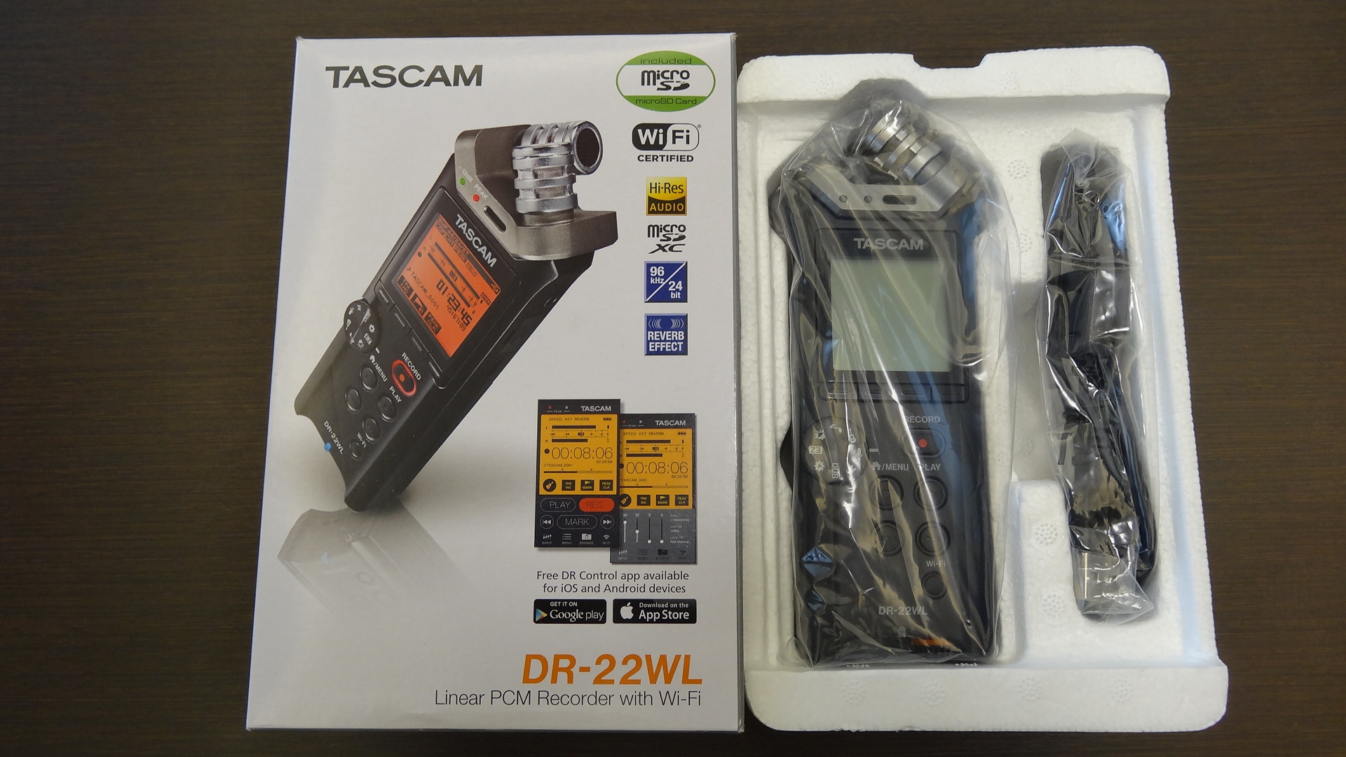 [開箱]TASCAM DR-22WL 線性PCM錄音機 (支援WIFI)