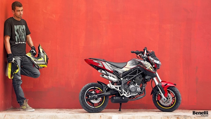 快上市了小檔車BENELLI NAKE-TNT135 國外改裝展