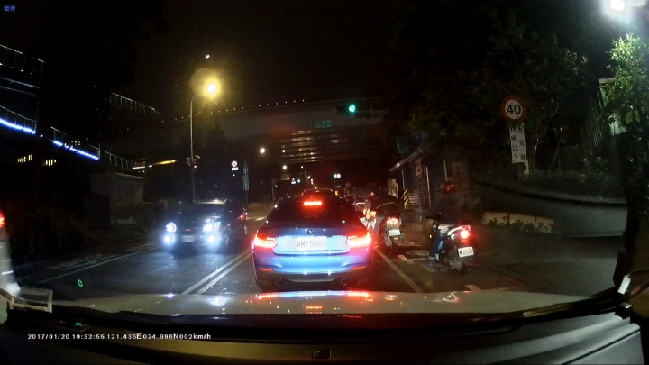 EV降了，但前方車牌有時候拍不到