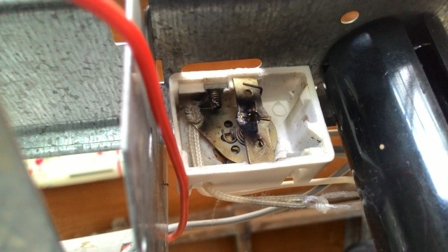 [請益]舊式山形日光燈改裝