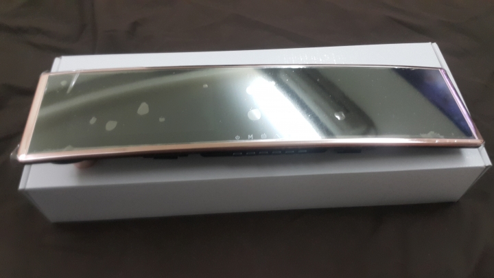 [美機分享開箱]FLYONE RM06前後1080P雙鏡行車紀錄器