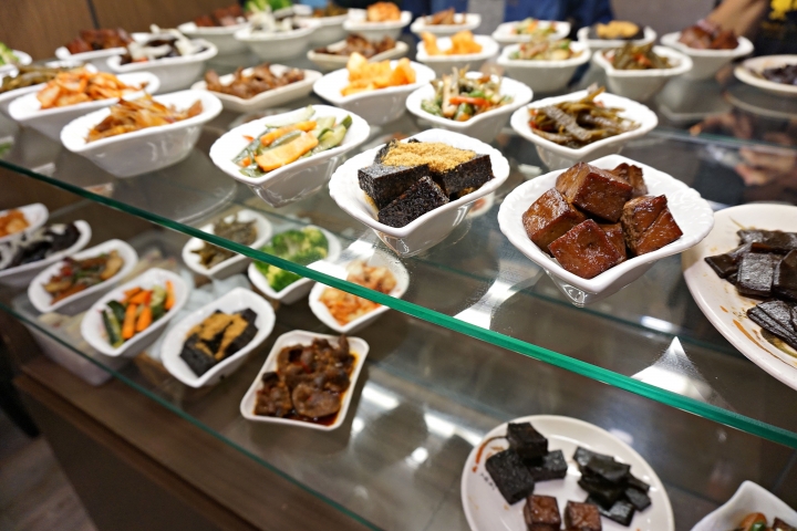 【蜀川担担麵/牛肉麵】出色是排骨飯