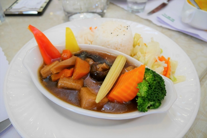 【新竹五峰 | 景點】雲海上的夢幻落羽松歐風莊園ｘ森林咖啡館♖山上人家