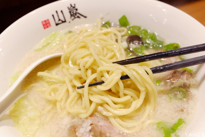 山嵐拉麵，札幌拉麵強勢登台