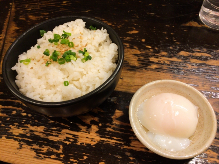【美食。食記】東京 巢鴨 肥肉鮮香 油腴不膩 千石自慢ラーメン 拉麵 沾麵 推薦 男生