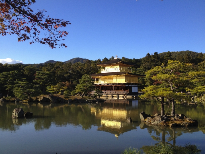 京都【景點】自由行-晚上去伏見稻荷大社 和 黃昏去金閣寺 【京都晚上景點】