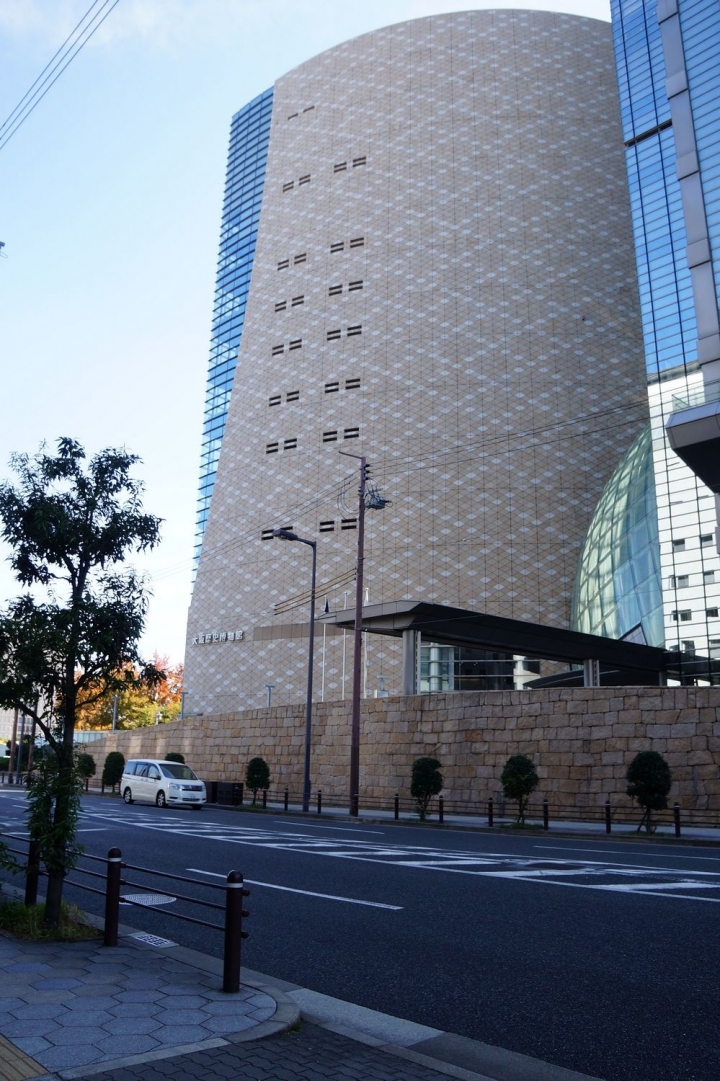 [京阪奈五天四夜]親子鐵腿自由行 - Day3 大阪周遊券一日遊 麵屋封拉麵/大阪城天守閣/Q's Mall/阿卡將Akachan/蕎麥麵總本家 更科/新世界/通天閣