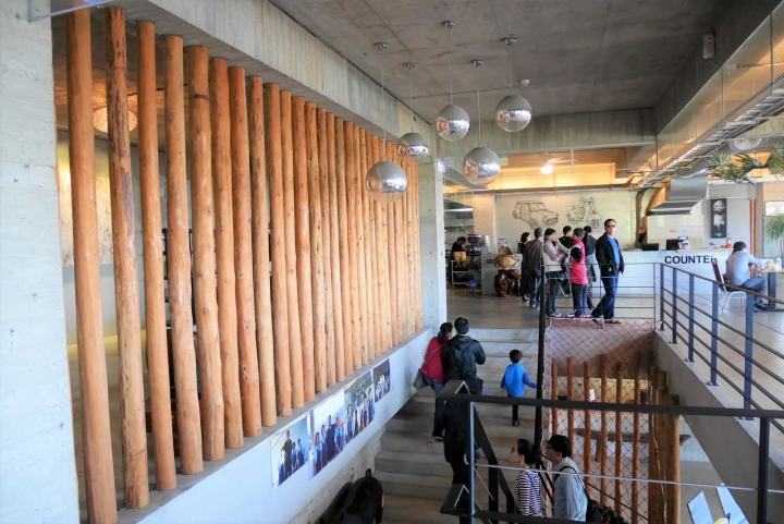 【新北石碇 | 景觀咖啡廳】群山環抱中的世外桃源♣Loft17 森活休閒園區