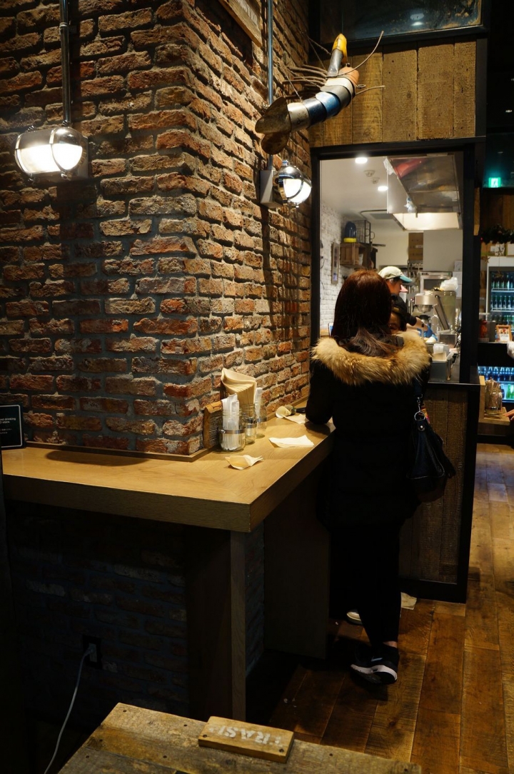 [京阪奈五天四夜]親子鐵腿自由行 - Day1 心齋橋/道頓堀/一蘭拉麵屋台館/くれおーる章魚燒/Foodium超市
