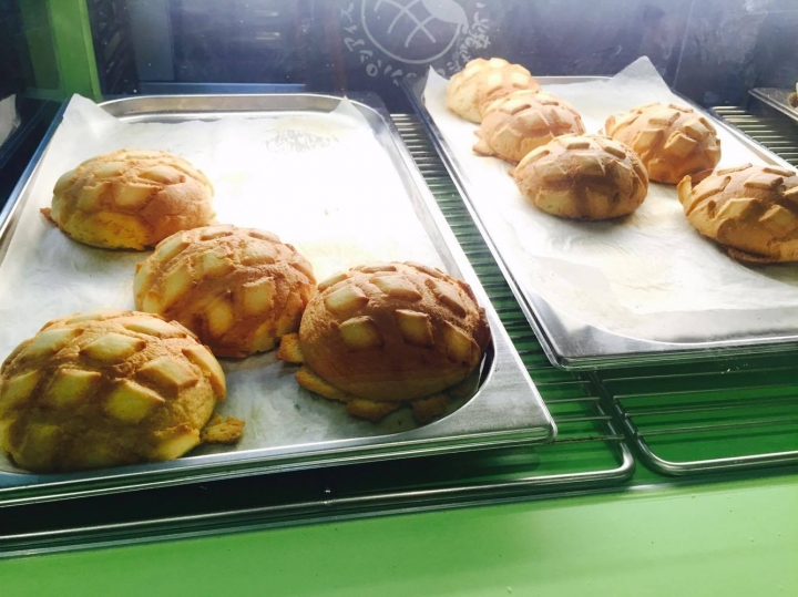 世界第二好吃的現烤冰淇淋菠蘿麵包 | 台北信義店| 想吃不必再飛日本，給你個暢快
