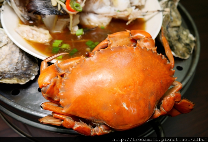 【食記】高雄蒸品鮮汕頭沙茶爐永豐店-海鮮塔豪氣登場霸氣推薦/CP值超高/海鮮蒸氣料理/汕頭湯底好滋味